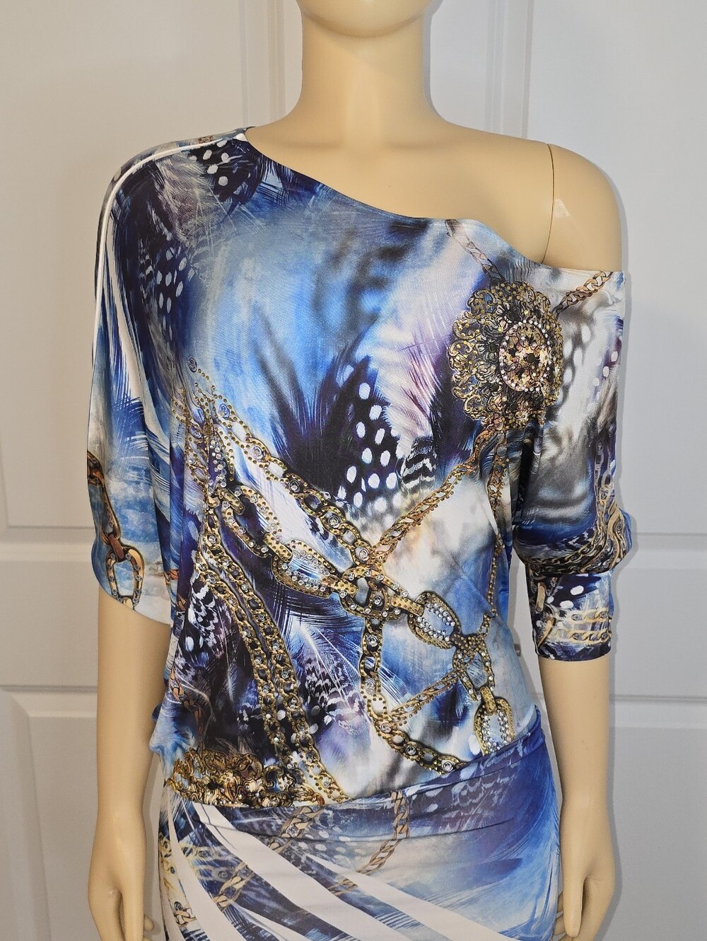 Women's Blue Off-Shoulder Chain Print Top